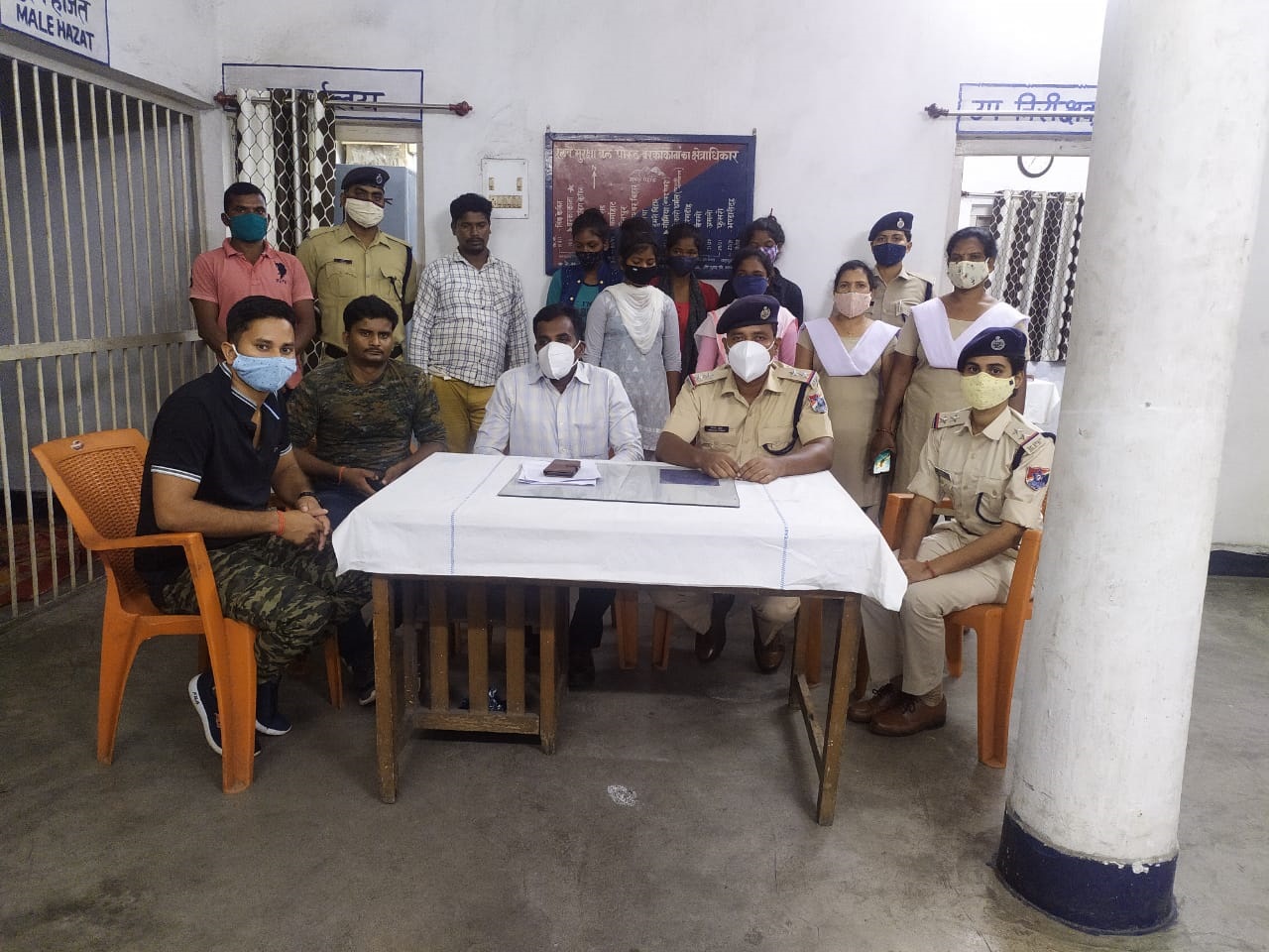 4 युवतियों को दिल्ली ले जा रहे 2 मानव तस्कर चढ़े RPF के हत्थे, बाल-बाल बचीं गुमला की लड़कियां