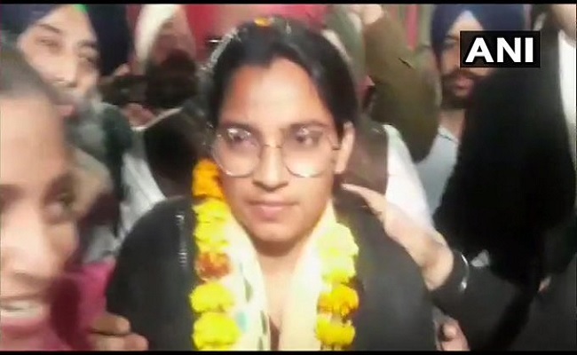 लेबर एक्टिविस्ट नवदीप कौर हुईं रिहा, पंजाब और हरियाणा हाई कोर्ट ने दी जमानत