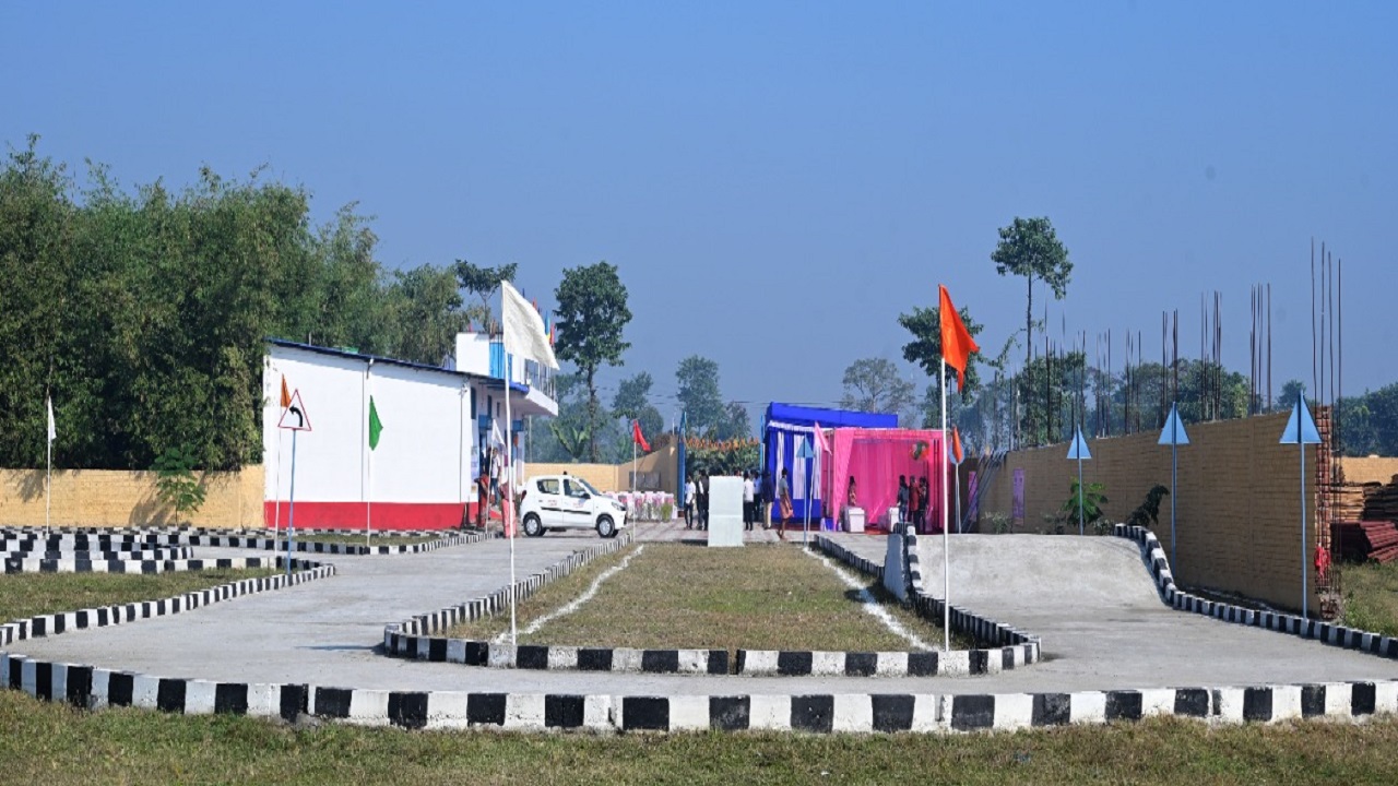 Bihar: सीमांचल में खुला अत्याधुनिक सुविधाओं से लैस नया ड्राइविंग स्कूल, चालकों को सिखाए जाएंगे ये गुर…