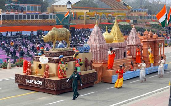 Uttar Pradesh: राजपथ पर काशी विश्वनाथ धाम की झांकी ने मोहा सबका मन, जीता सर्वश्रेष्ठ झांकी का पुरस्कार