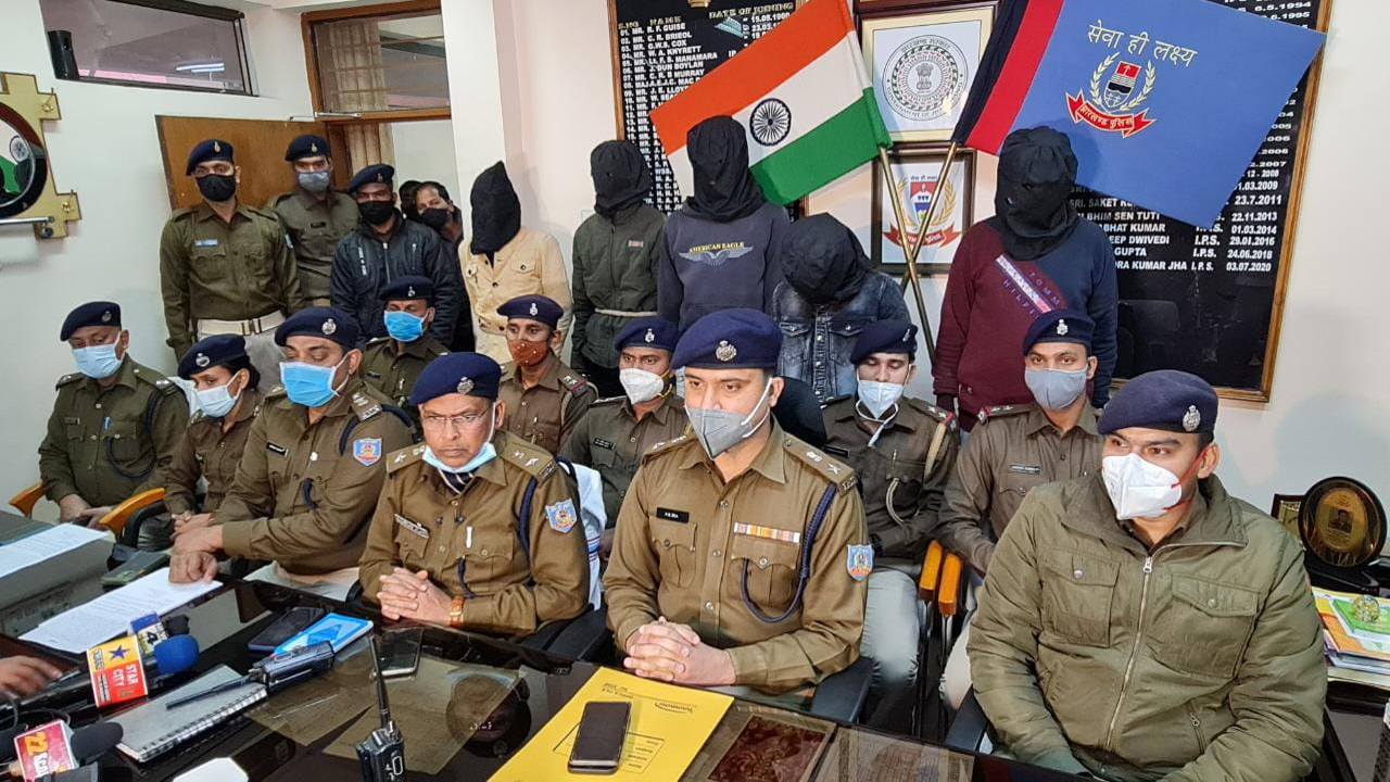 Jharkhand Crime News: रांची के मोरहाबादी गैंगवार मामले में 5 क्रिमिनल्स गिरफ्तार, कई हथियार भी बरामद