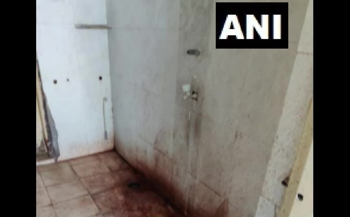 MP News : गुटका खाकर थाने में थूकते थे पुलिसवाले, मिली ऐसी सजा कि…