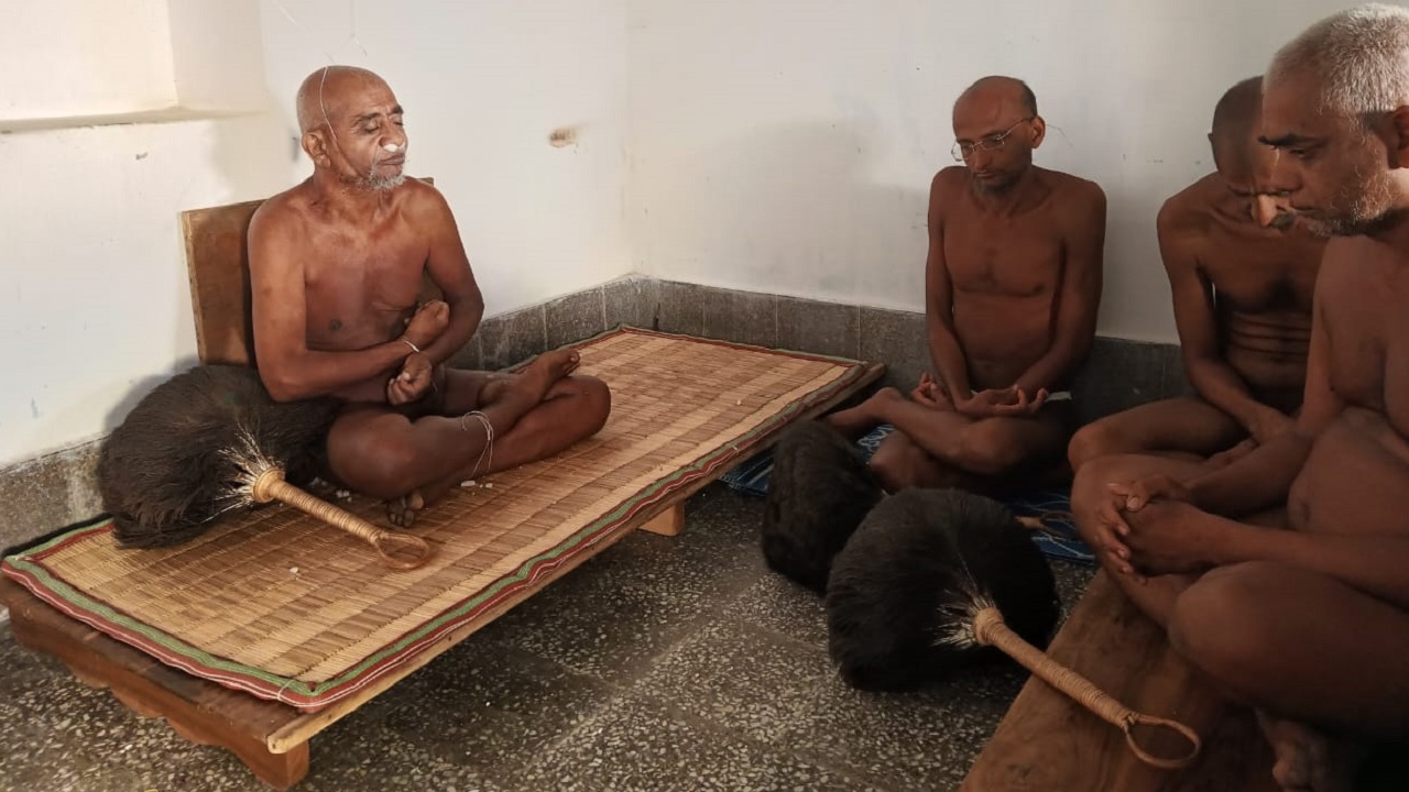 Bihar: जैन मुनि प्रशांत सागर ध्यान करते हुए कर गए देवलोकगमन, जीवन व सफलता के ये अहम मंत्र देकर हुए विदा…