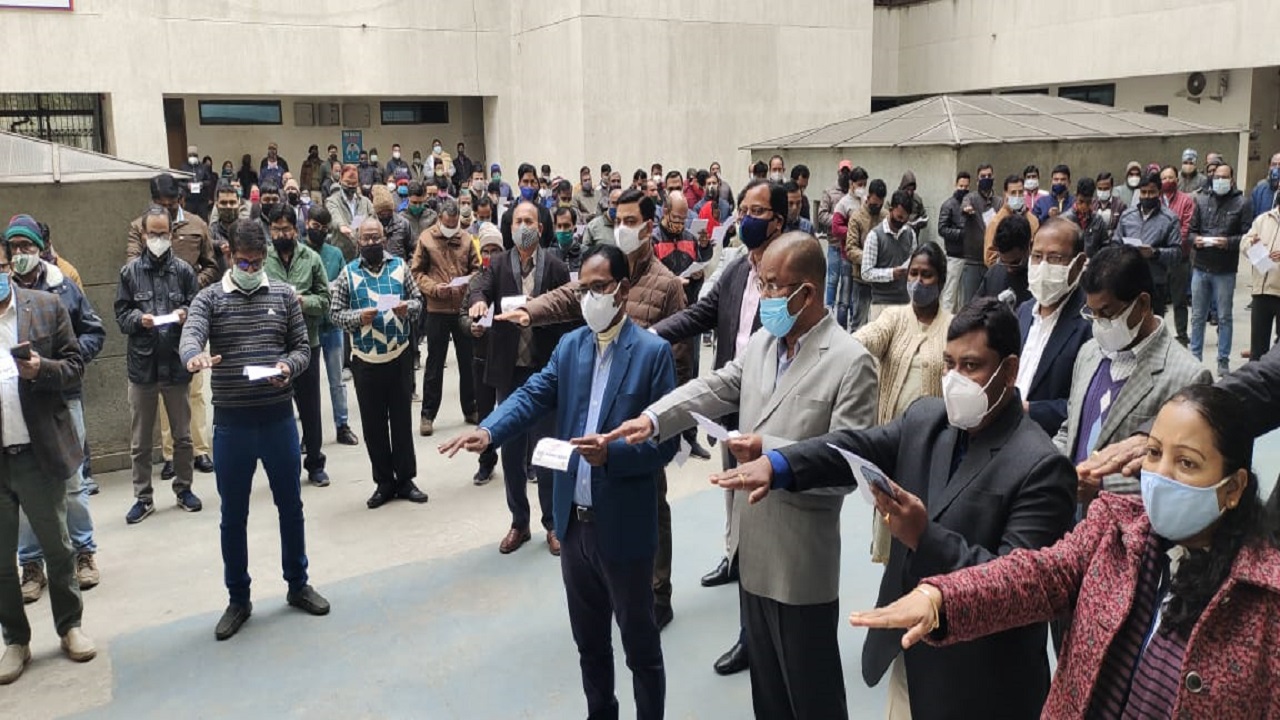 National Voters Day 2022: राष्ट्रीय मतदाता दिवस पर शपथ ग्रहण समारोह, रांची DC ने कर्मियों को दिलाई ये शपथ