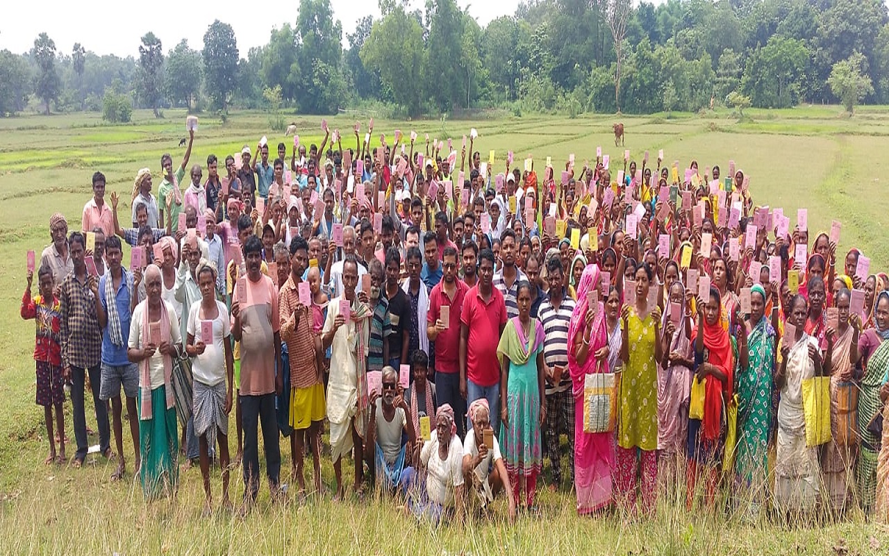 झारखंड में सुखाड़ के हालात, 2 महीने से Ration नहीं मिलने से लाभुकों में आक्रोश, Block का करेंगे घेराव