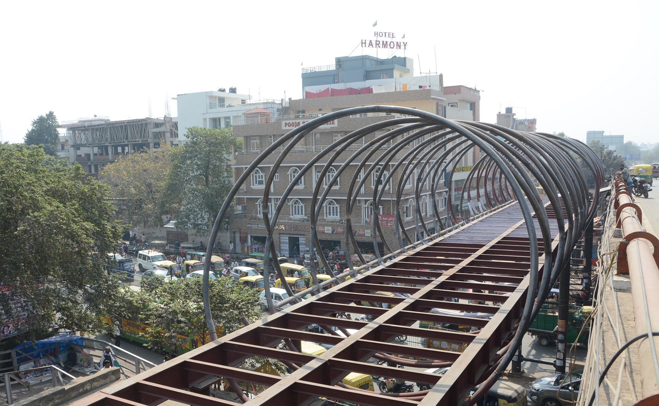Patna : राजेंद्र नगर टर्मिनल के पास फुट ओवरब्रिज मार्च अंत तक हो जाएगा शुरू, सड़क पार करने में होगी सुविधा