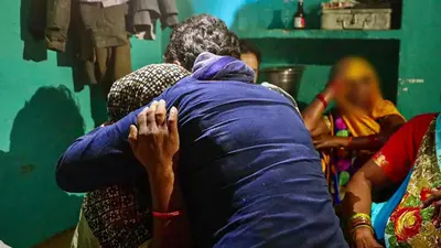 Hathras Case: प्रियंका गांधी ने ट्वीट कर सीएम योगी से पूछा, हाथरस की बेटी को न्याय कब मिलेगा?