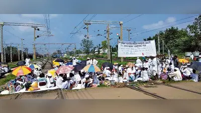 टाना भगतों का आंदोलन : टोरी में ट्रैक जाम, कई ट्रेनों के रूट बदले