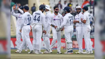 IND vs SL: पहले टेस्ट में भारत ने दर्ज की शानदार जीत, तीसरे दिन श्रीलंका को पारी और 222 रन से हराया