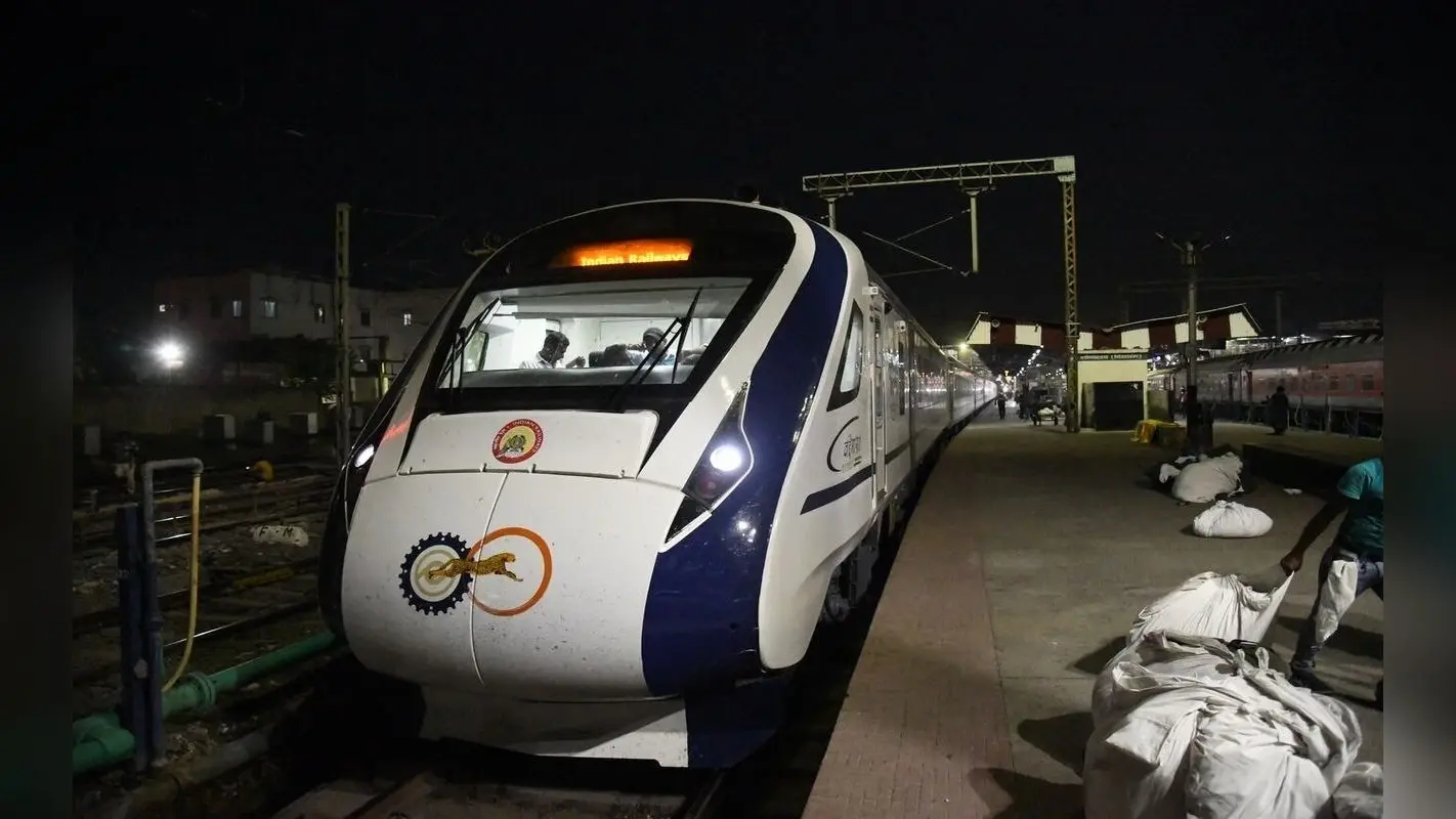 Vande Bharat Train: वाराणसी को जल्द मिलेगी दूसरी वंदे भारत, अब काशी से जमशेदपुर का सफर इतने देर में होगा पूरा