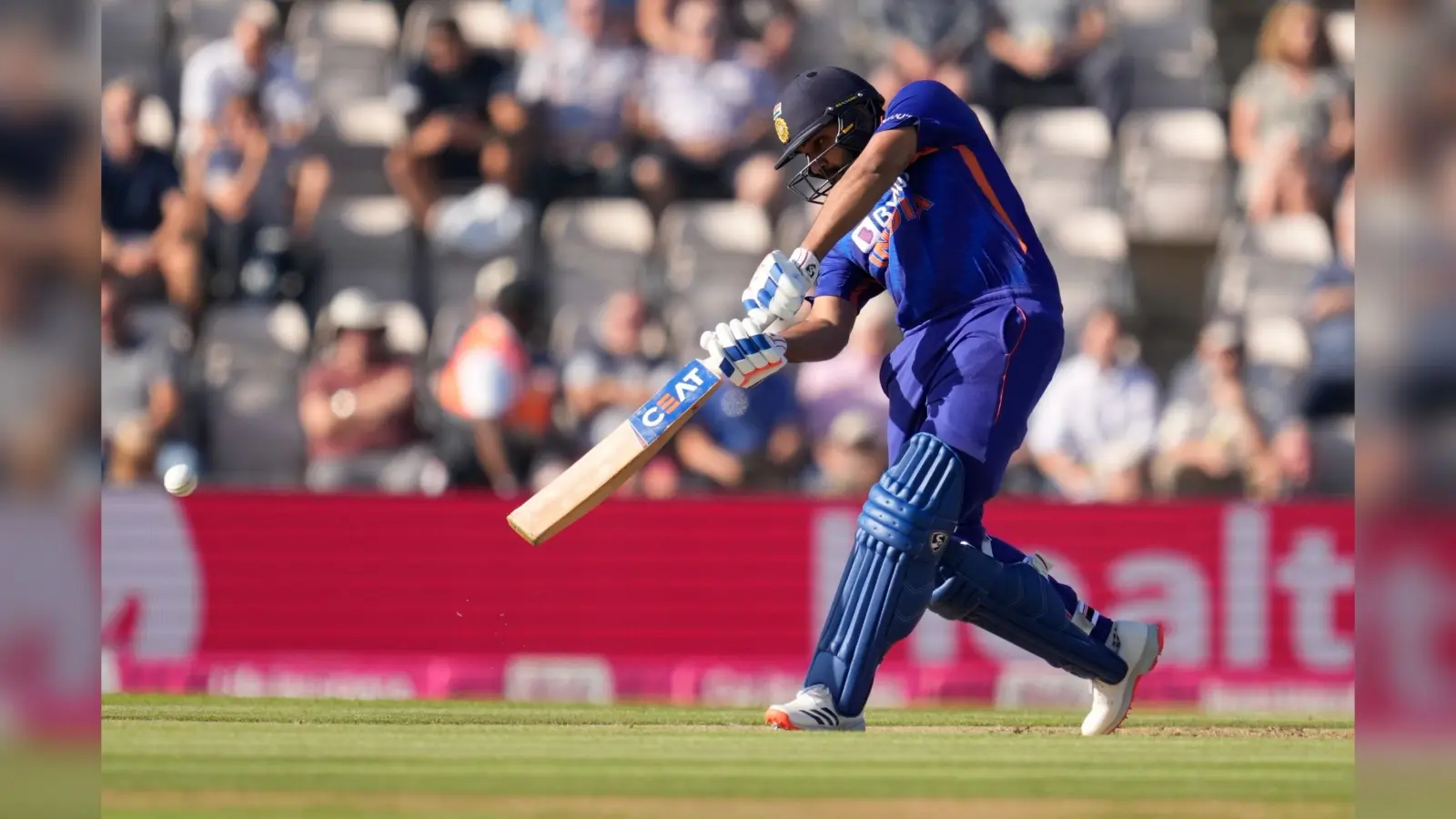 IND vs ENG T20: रोहित शर्मा ने तोड़ा विराट कोहली का शानदार रिकॉर्ड, कप्तानी में भी बनायी खास पहचान