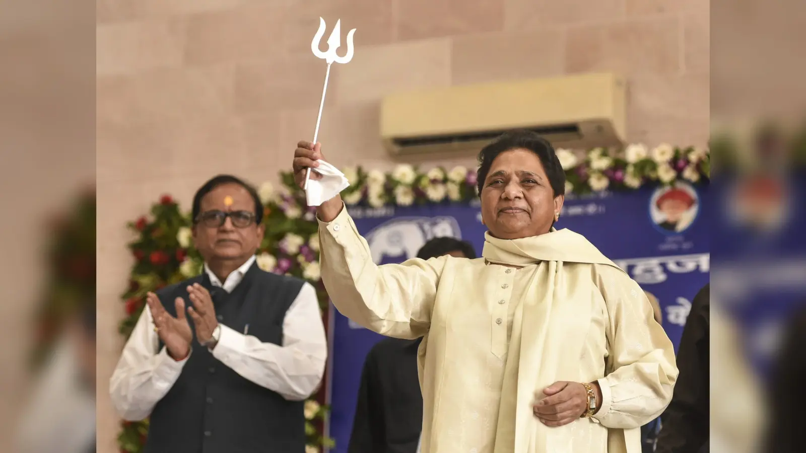 Mayawati B’day: सीएम नहीं बल्कि कलेक्टर बनना चाहती थी मायावती, राजनीति में आने से पहले ऐसी थी उनकी कहानी