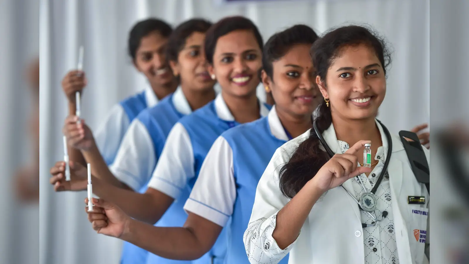 1 Billion Vaccination: डब्ल्यूएचओ प्रमुख ने प्रधानमंत्री मोदी, स्वास्थ्यकर्मियों को बधाई दी