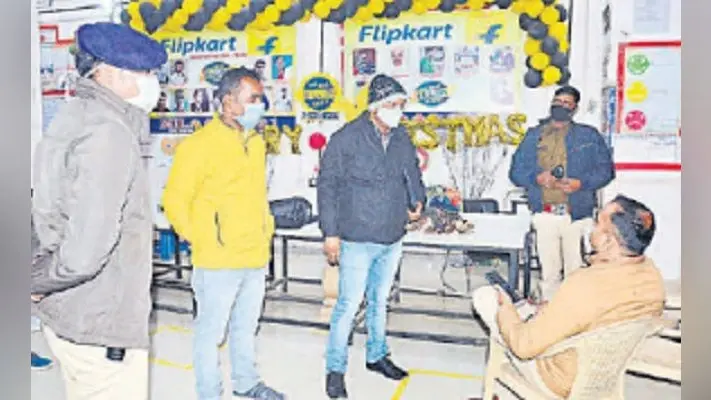 पटना में फ्लिपकार्ट गोदाम से 12 लाख से अधिक की डकैती, अपराधियों ने फिल्मी स्टाइल में दिया घटना को अंजाम
