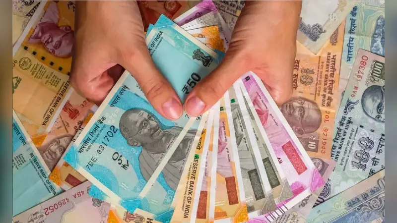Rs 2000 Note Ban: नोटबंदी के बाद ऐसे बदली भारतीय करेंसी की डिजाइन