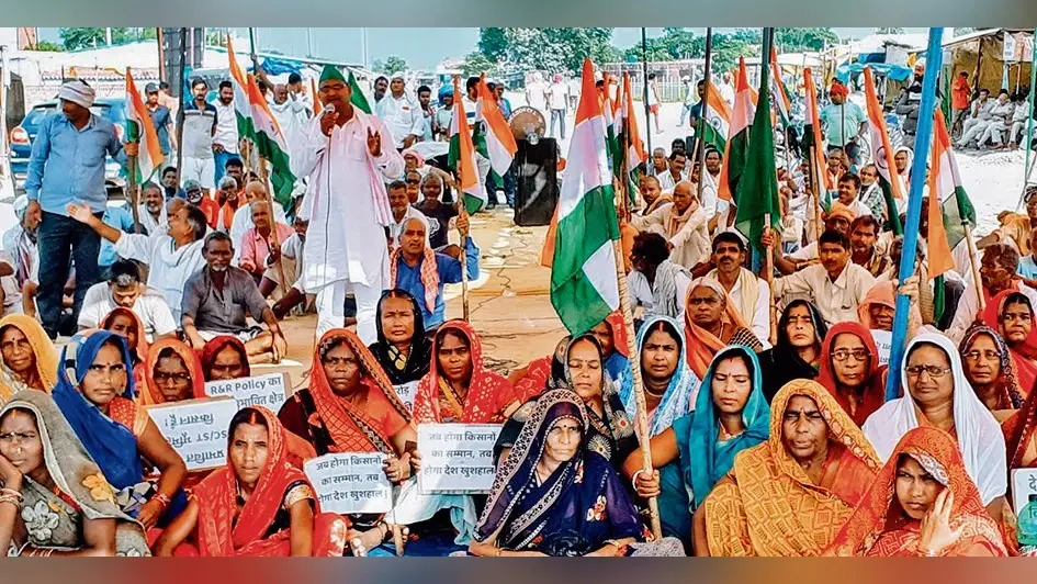 बक्सर में चौसा पॉवर प्लांट का निर्माण कार्य ठप, राशन-पानी लेकर धरना पर बैठें किसान, 359 दिनों से प्रदर्शन जारी