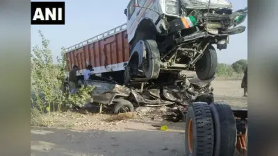 Accident in Rajasthan: जीप के ऊपर चढ़ा ट्रक, नवविवाहित जोड़ा सहित 11 की मौत
