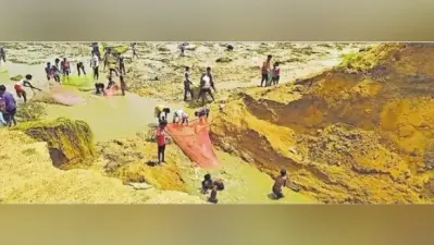 राजाआहार बांध टूटने से लगभग डेढ़ सौ एकड़ जमीन पर लगी धान की फसल को नुकसान
