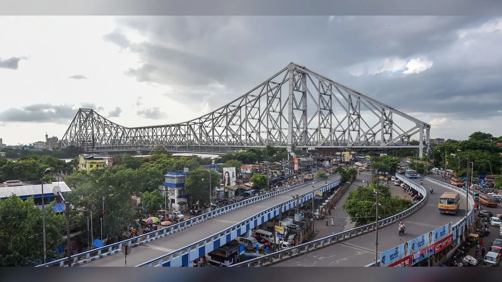 कोलकाता की सड़कों पर लगे सैकड़ों CCTV बंद, साइबर अटैक की आशंकाओं के बीच जांच तेज
