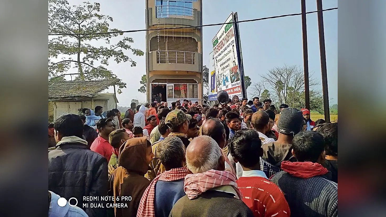 Bihar News: फर्जी नर्सिंग होम में कांड, डॉक्टर ने काटा नवजात का गला, गलत ऑपरेशन से मां की भी मौत, भारी बवाल