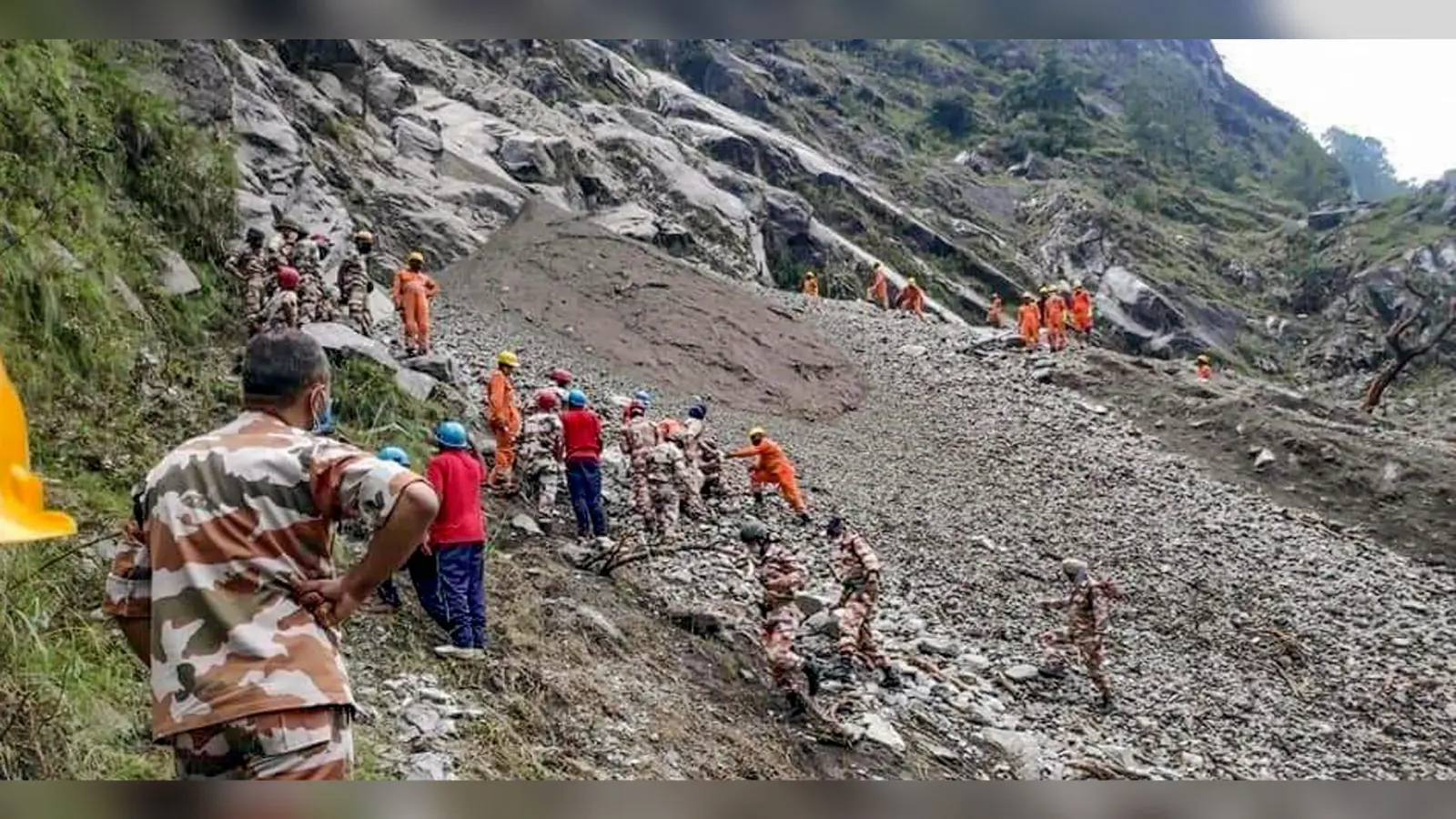 Kinnaur Landslide: विस्फोट, ड्रिलिंग की वजह से कमजोर हो रहे पहाड़, देश के इन राज्यों में भूस्खलन का खतरा
