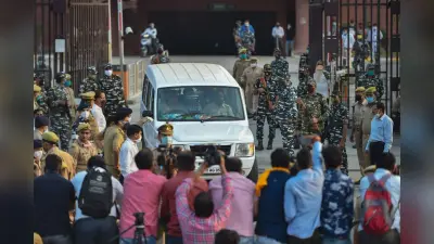 Hathras Case: पुलिस ने पता नहीं किसका शव जलाया, न्याय मिलने के बाद ही करेंगे अस्थि विसर्जन, पीड़िता के परिवार ने हाईकोर्ट में कहा