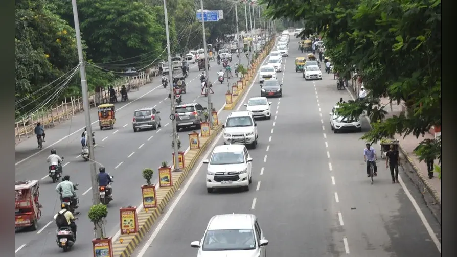 Agra Traffic Update: आगरा में नगर कीर्तन के चलते रहेगा रूट डायवर्जन, इन वैकल्पिक मार्गों का करें प्रयोग