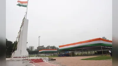 पटना में स्वतंत्रता दिवस समारोह के लिए झांकियां बनाने का काम शुरू, तस्वीरों में देखें क्या हो रही तैयारी