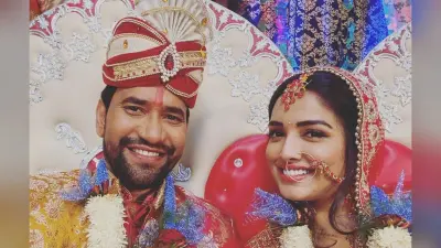 दिनेश लाल निरहुआ और एक्ट्रेस आम्रपाली दुबे के बीच कोई कनेक्शन है? ऑनस्क्रीन सुपरहिट जोड़ी के फैंस खोज रहे जवाब