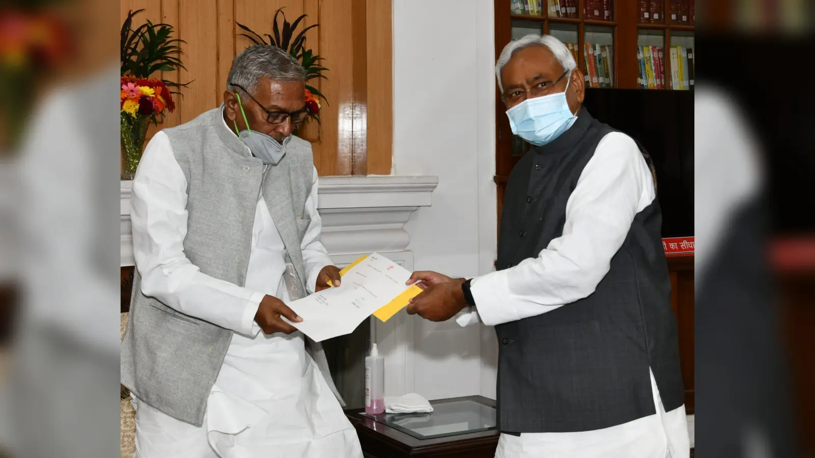 Bihar news: मेवालाल से पहले इन मंत्रियों ने दिया है नीतीश कैबिनेट से इस्तीफा, जानें क्या रही है वजह