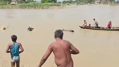 मुजफ्फरपुर नाव हादसाः या अल्लाह, हमर साजदा भी डूब गयी, कोई ता ढूंढ़ के ला द…
