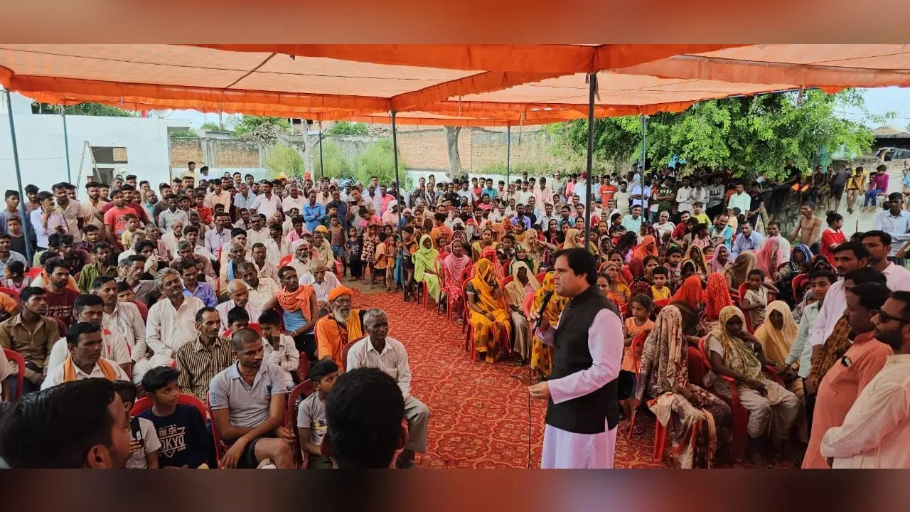 वरुण गांधी ने पूछा , नेता बताएं किसके पैसे से बड़े- बड़े काफिले लेकर चल रहे, संविदा नौकरी पर सरकार को घेरा