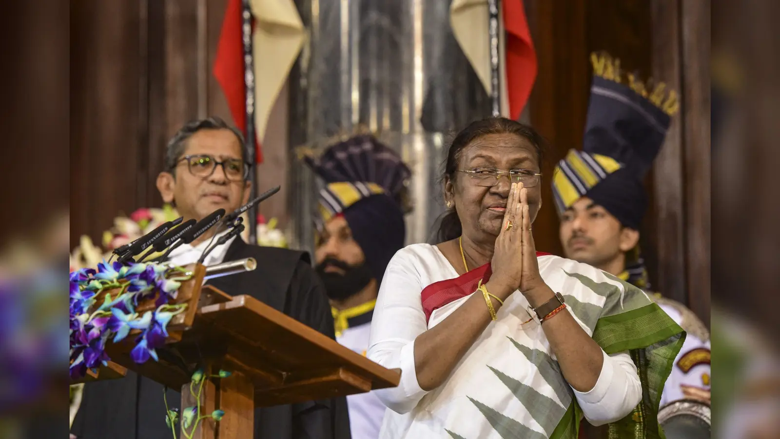 क्षमादान और आपातकाल की घोषणा के साथ-साथ राष्ट्रपति द्रौपदी मुर्मू के पास आयी ये शक्तियां