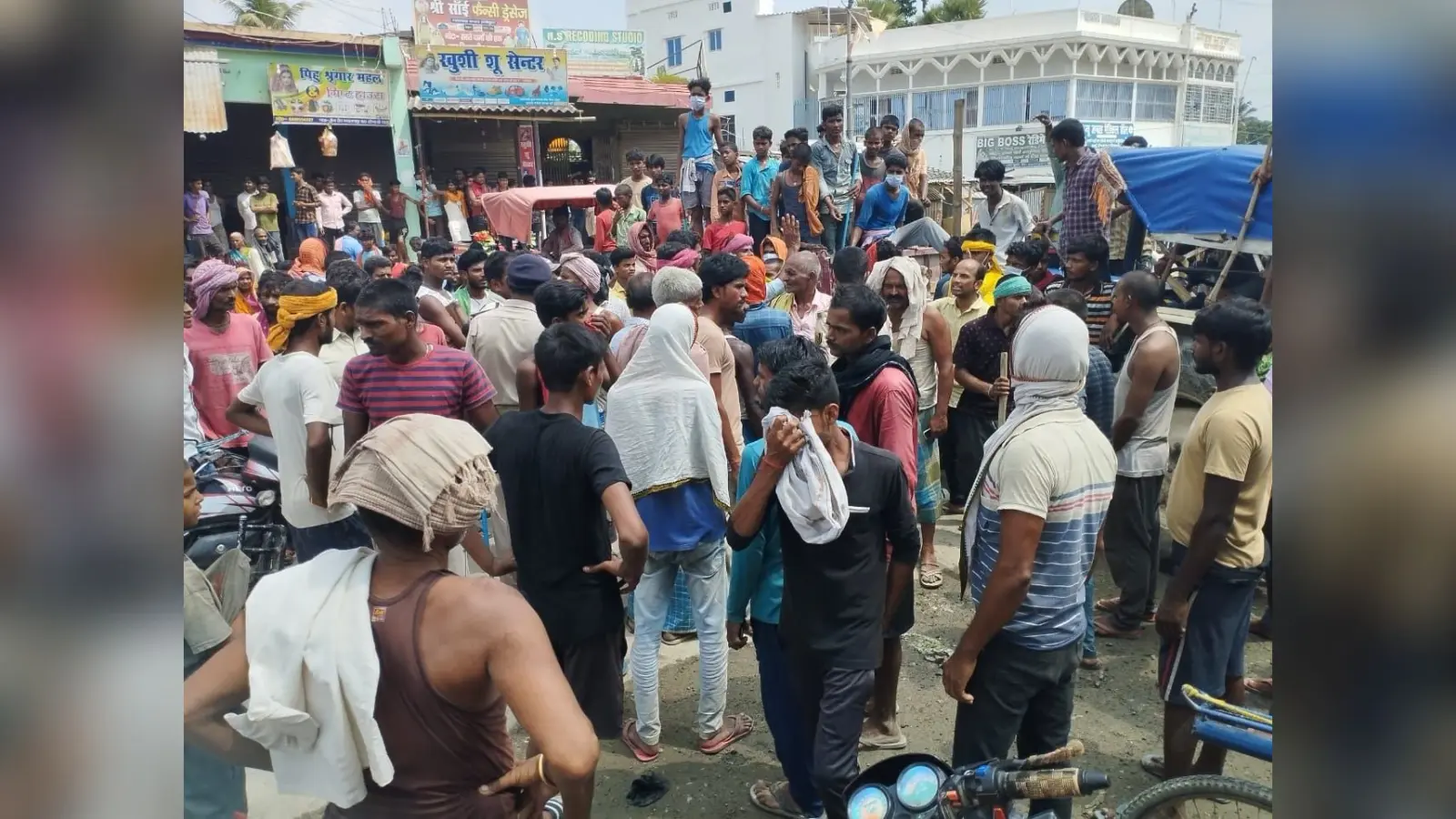 Bihar crime: मधेपुरा में सुरसर नदी से बरामद हुआ एक युवक का शव, परिजनों ने NH-106 को जामकर काटा बवाल