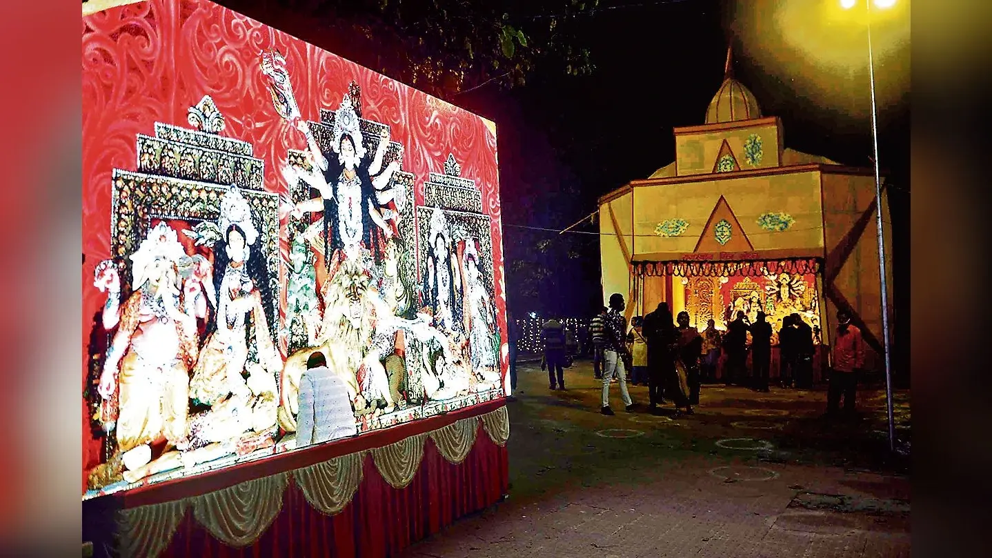 Durga Puja 2020: कोरोना ने दुर्गा पूजा में 50 लाख लोगों का छीना रोजगार, करोड़ों का प्रभावित हुआ कारोबार