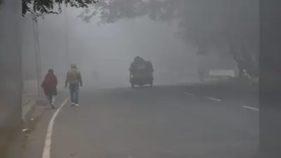 Bihar Weather: पटना में खराब हुई हवा, ठंड के साथ धूल-कण बनी मुसीबत, सांस लेना भी दूभर