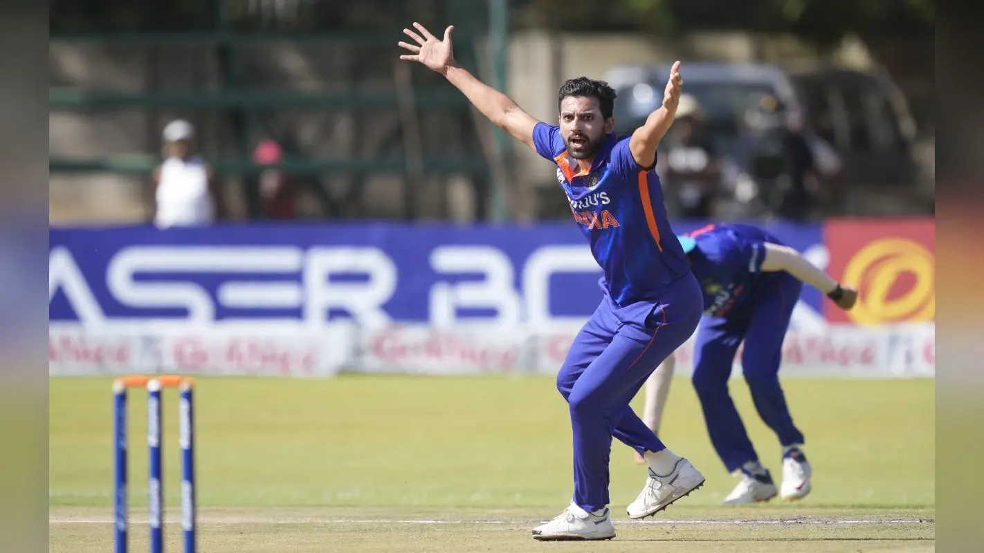 दीपक चाहर ने लगाया मलेशियाई एयरलाइंस पर बड़ा आरोप, कहा- सामान खोया और यात्रा के दौरान भोजन भी नहीं दिया