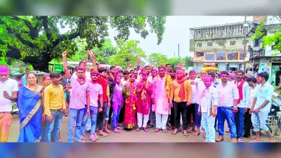 Nigar Nigam Election: बगहा में जदयू एमएलसी की पत्नी व पुत्रवधू के साथ 94 लोगों ने किया नामांकन