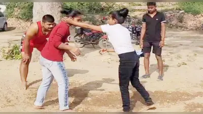 Purnea: फिल्म से प्रेरित हो पूर्णिया की दो बहनों ने शुरू किया ‘दंगल’, महावीर फोगाट की भूमिका में आये पिता