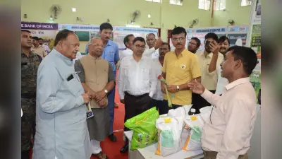 प्रभात खबर किसान सम्मान : एग्जीबिशन स्टॉल पर जानकारी लेते दिखे लोग, सम्मान पाकर खिल उठे 61 चेहरे
