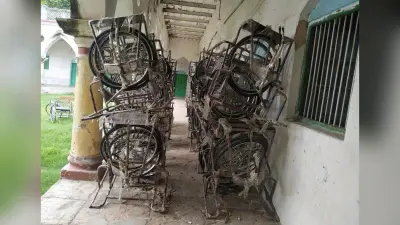 दिव्यांग झेल रहे परेशानी, ट्राइसाइकिलें खा रहीं जंग