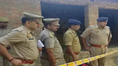 आजमगढ़ में डबल मर्डर से फैली सनसनी, घर के बाहर सो रहे बुजुर्ग दम्पति की गला रेतकर निर्मम हत्या