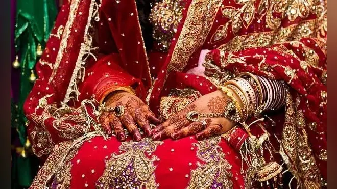 Aligarh News: 7 फेरों से पहले 7 मिनट में टूटी शादी, दूल्हा-दूल्हन पहुंचे थाने, जानें क्या है मामला?