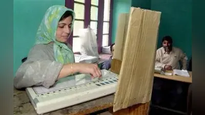 Bihar Election 2020: इन आठ सीटों पर 2015 में बेहद कम अंतर से हुआ हार-जीत का फैसला, नोटा ने चौंकाया…