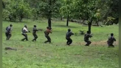 झारखंड पुलिस और इनामी मिसिर बेसरा के बीच मुठभेड़, पुलिस ने 20×40 फीट के बंकर को किया ध्वस्त