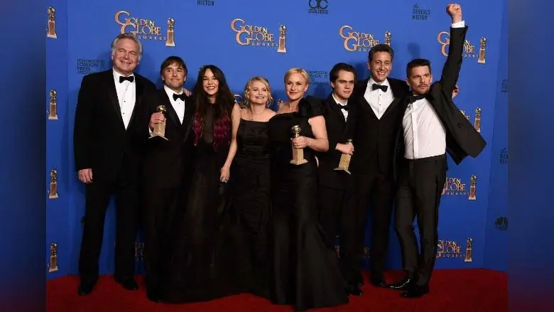 Golden Globes Award : रेड कार्पेट पर हालीवुड की ”जलपरियों” का जलवा…