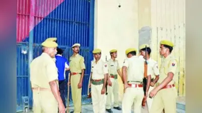 Covid-19 Bihar : कैदियों में बढ़ते बुखार के मामलों से जेल में हड़कंप, बनाए जा रहे विशेष कोरेंटिन जेल