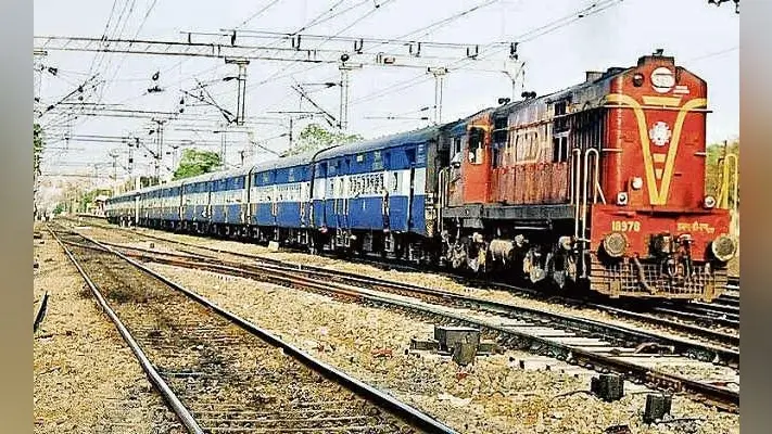 नॉन-इंटरलॉकिंग के कारण बिहार में ट्रेनों के परिचालन में बदलाव, जानिये किन ट्रेनों को किया गया रद्द