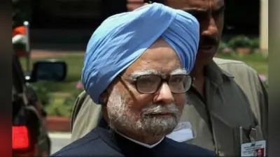 90 % से ज्यादा लोगों का जीवन कैश से चलने वाले देश में नोटबंदी का फैसला अनुचित : मनमोहन