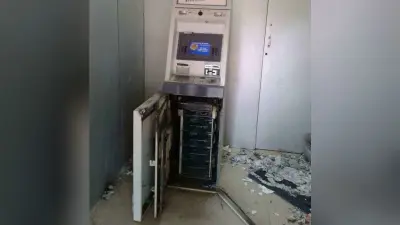 Bihar News: पटना में चोरों का बढ़ा आतंक, अब आईडीबीआई बैंक का एटीएम उखाड़ ले भागे चोर